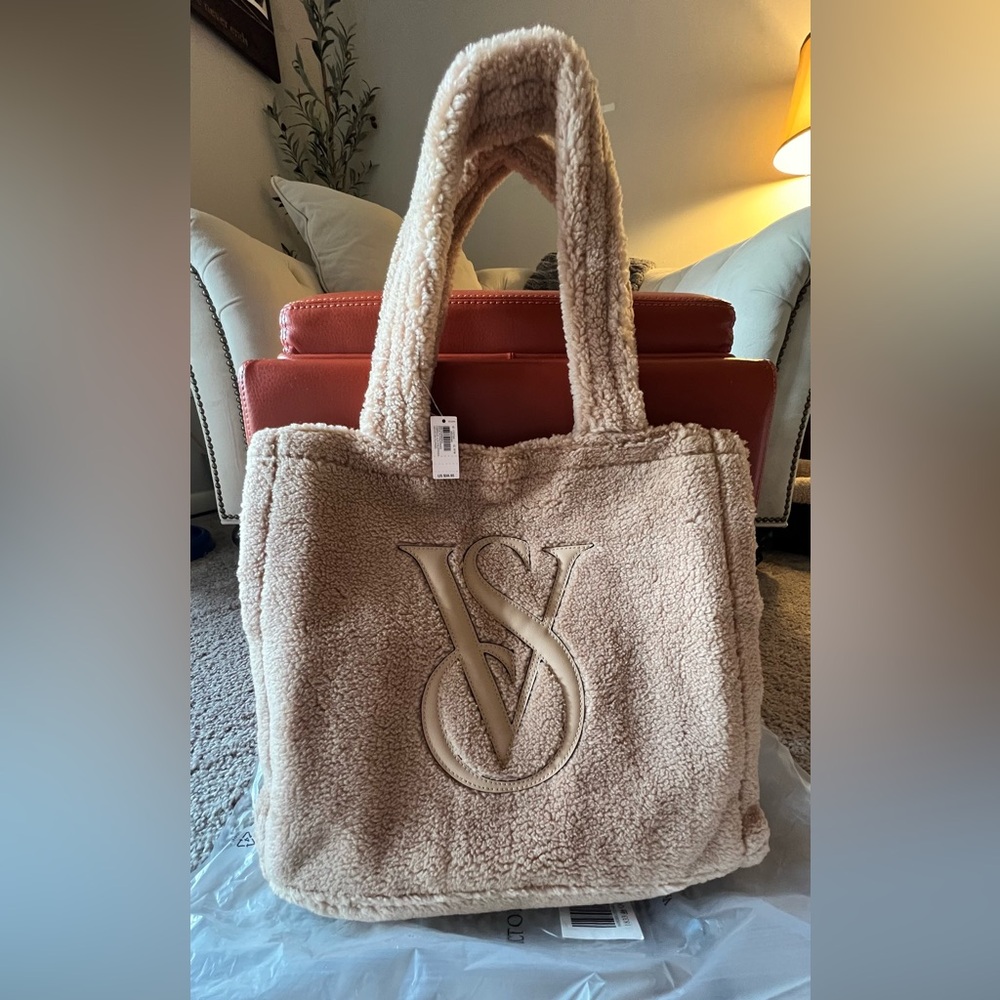 Victoria Secret Sherpa tote NWT